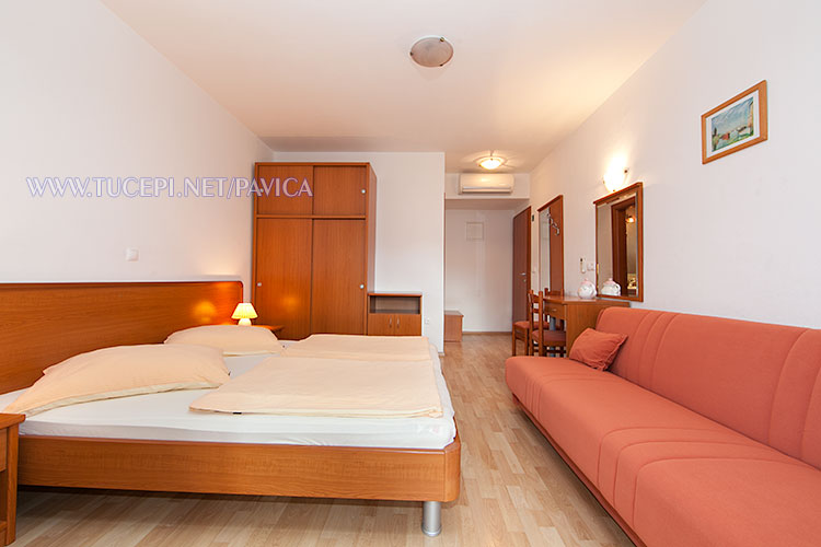 Apartments Pavica, Tučepi - bedroom