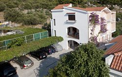 Apartments Matić - house