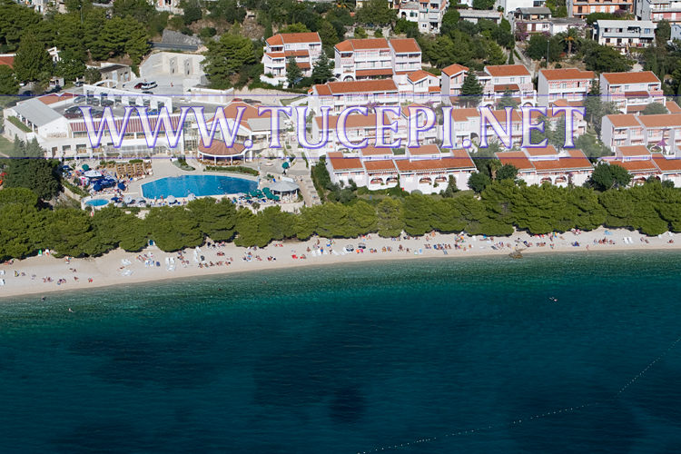 Tučepi beach at hotel Alga and Afrodita from air