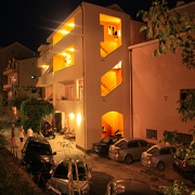 Apartments JAKIĆ - Tučepi