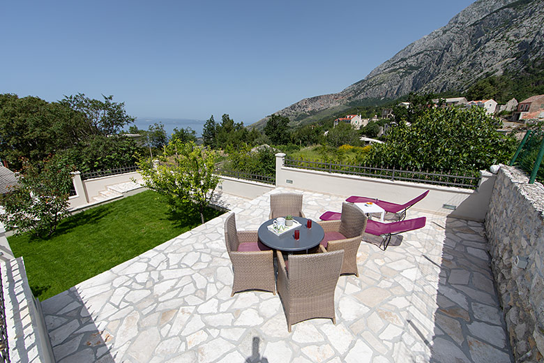 Villa Albina Tučepi - garden panorama