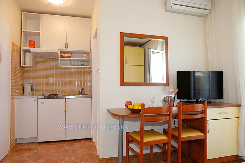 Apartments Villa Anka, Tučepi - kitchen