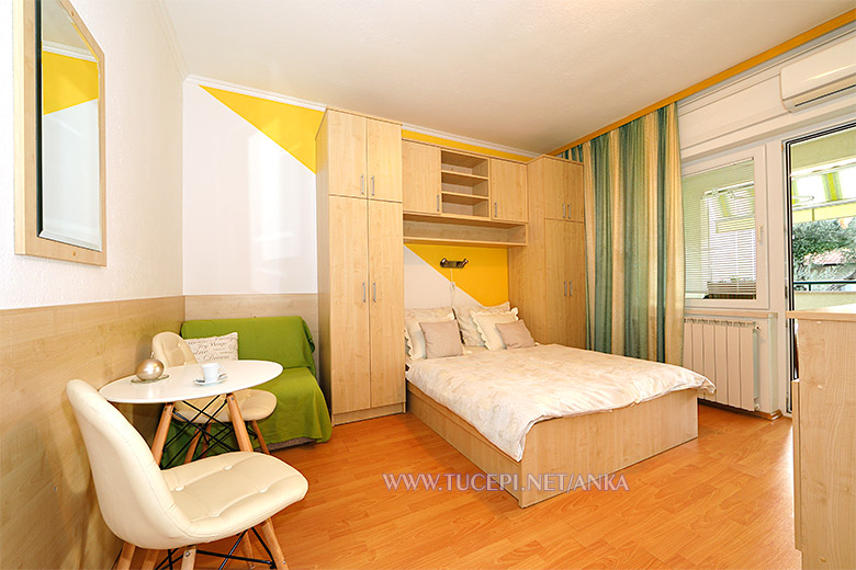 Apartments Villa Anka, Tučepi - bedroom