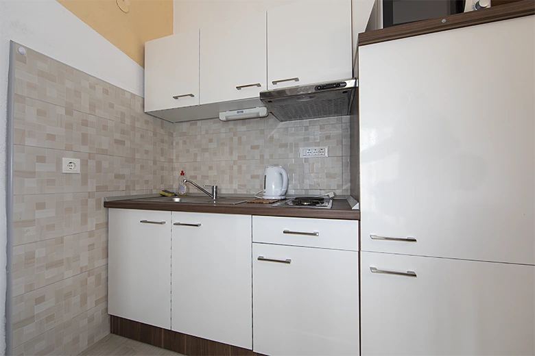 apartments Ante, Tučepi - kitchen