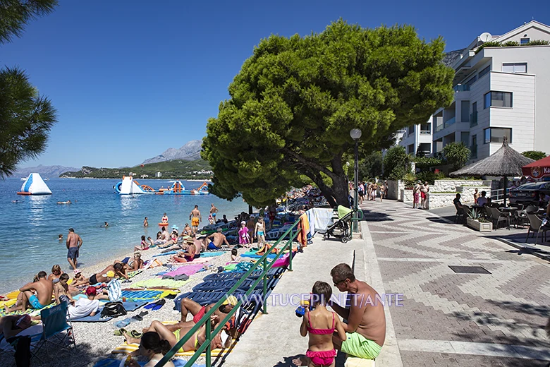 beach Kamena, Tučepi