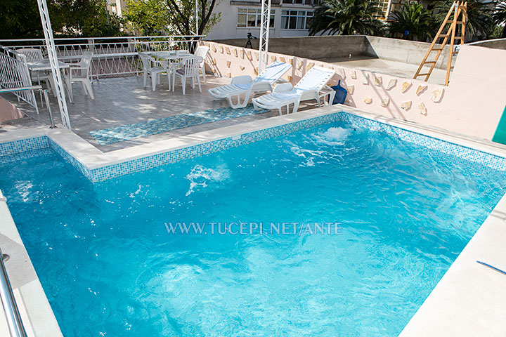 apartments Ante, Tučepi - pool