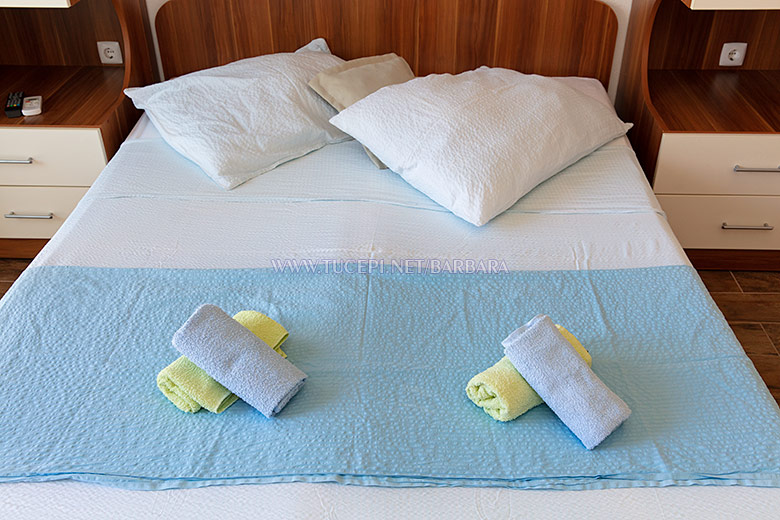 Apartments Barbara, Tučepi - bed towels