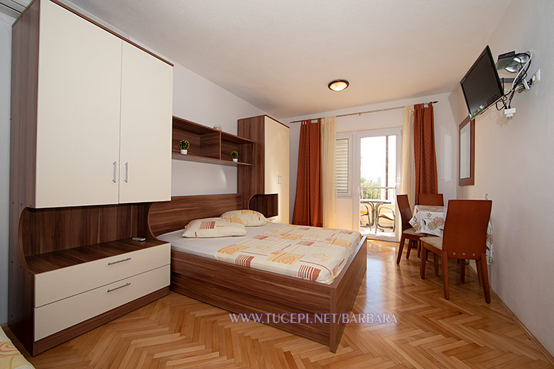 Apartments Barbara, Tučepi - bedroom