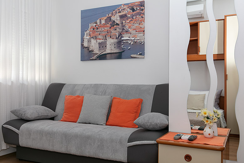 Apartments Bešlić, Tučepi - bedroom