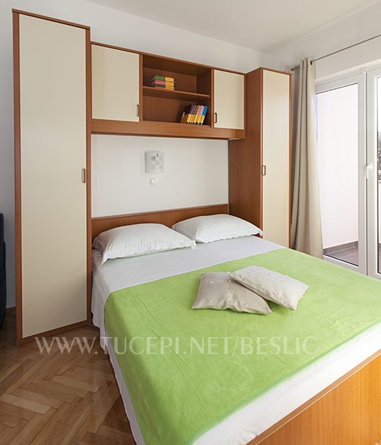 Apartments Bešlić, Tučepi - bedroom