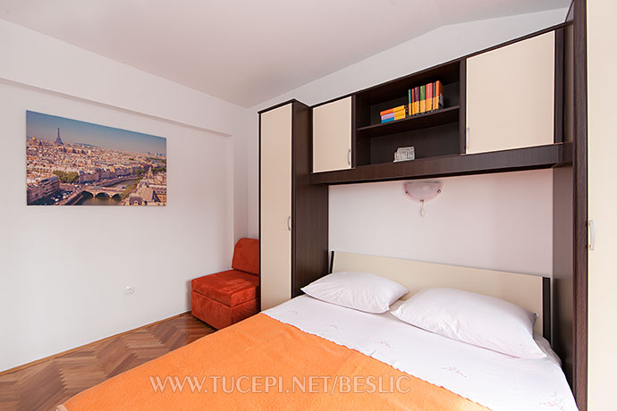 Apartments Bešlić, Tučepi - bedroom