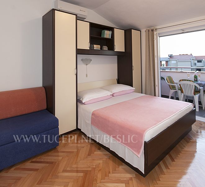 Apartments Bešlić, Tučepi - bedroom