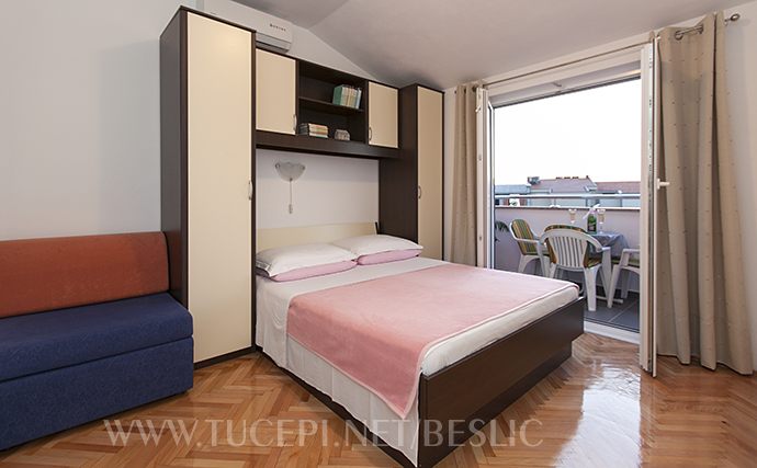 Apartments Bešlić, Tučepi - bedroom