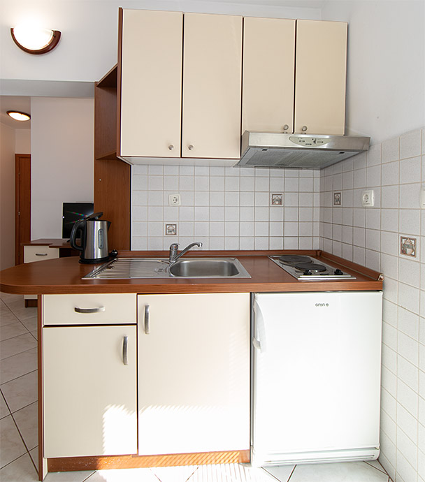 Apartments Biser, Tučepi - kitchen