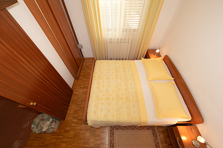 Apartments Biser, Tučepi - bedroom