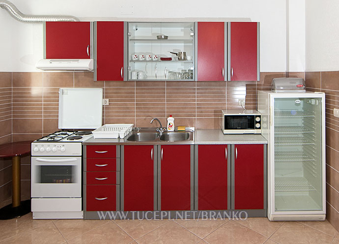 full equipped kitchen with special refrigerator for drinks only