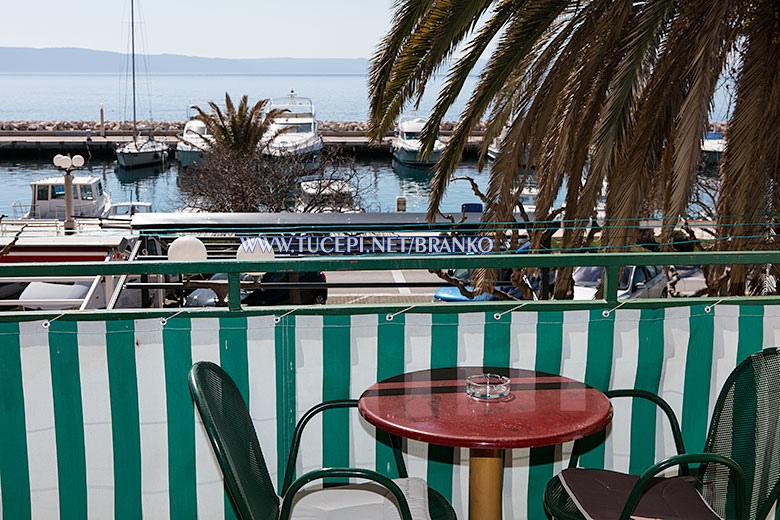 balcony with sea view