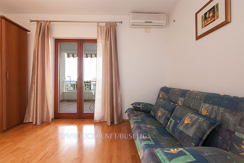 Apartments Bušelić, Tučepi - living room