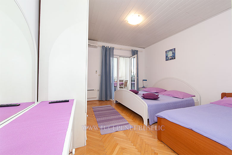 Apartments Bušelić, Tučepi - bedroom