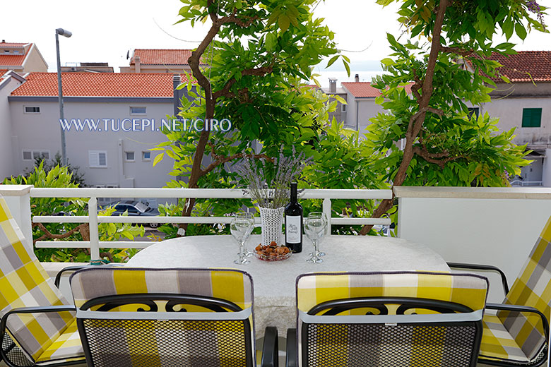 Apartments Ćiro, Tučepi - balcony