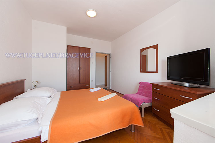 Apartments Dračevice, Tučepi - bedroom