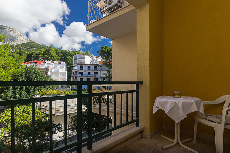 Apartments Ela, Tučepi - balcony