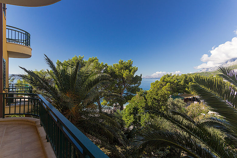 Apartments Ela, Tučepi - balcony