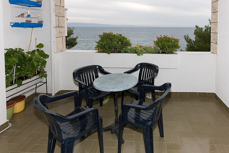 Apartments Golub, Tučepi - balcony with sea view