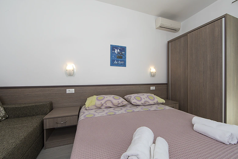 apartments Golub, Tučepi - bedroom