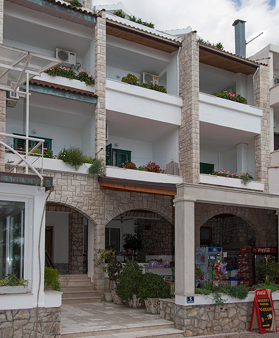 house - apartments Golub