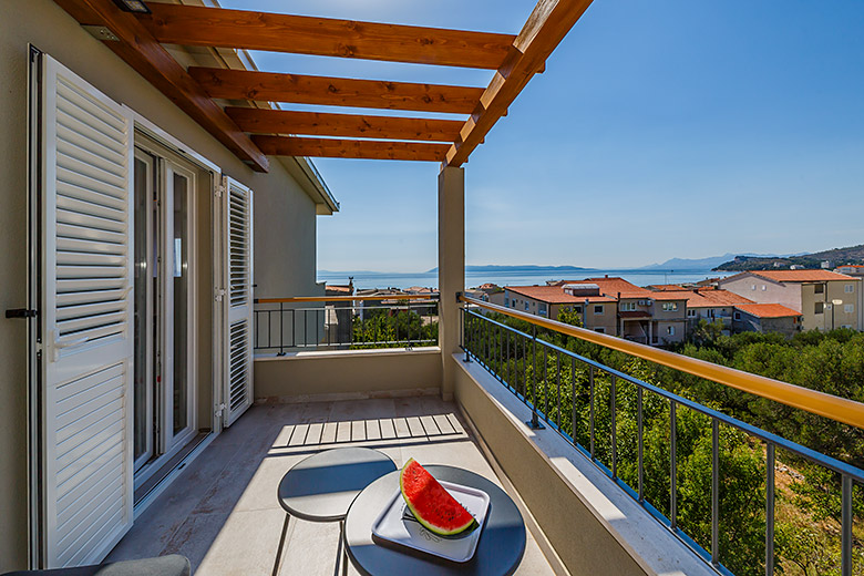 Apartments Gujinović, Tučepi - balcony