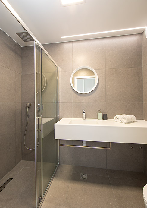 apartments Ivana, Tučepi - bathroom