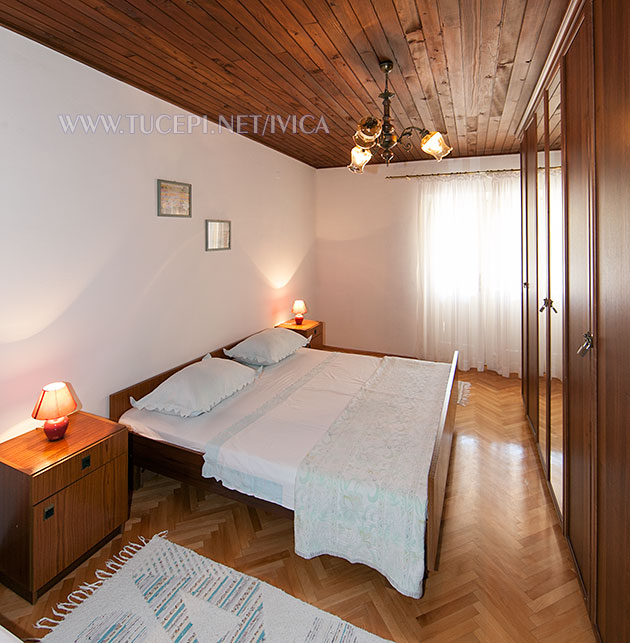 Apartments Ivica, Tučepi - bedroom