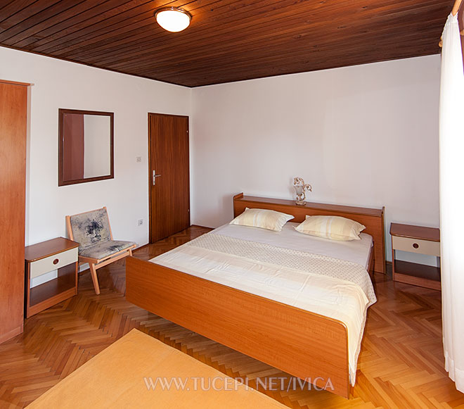 Apartments Ivica, Tučepi - bedroom