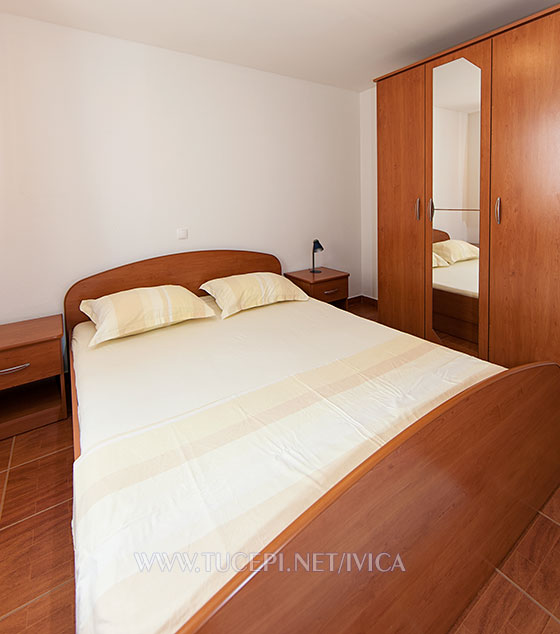 Apartments Ivica, Tučepi - bedroom