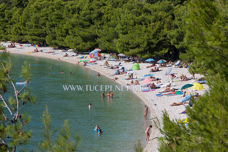 Tučepi, beach Dračevac, naturists loves it