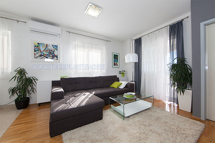 Apartments Jadre - living room