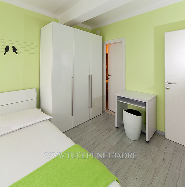 Apartments Jadre, Tučepi - bedroom