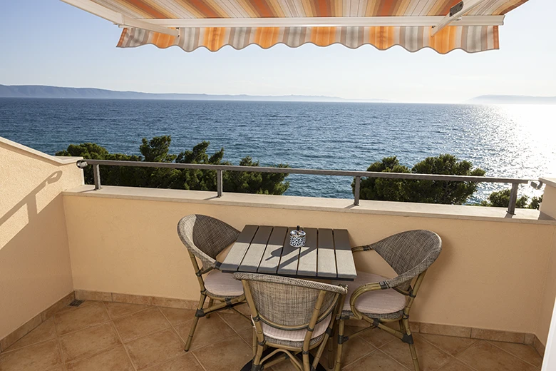 balcony with sea view - apartments Kamena, Tučepi