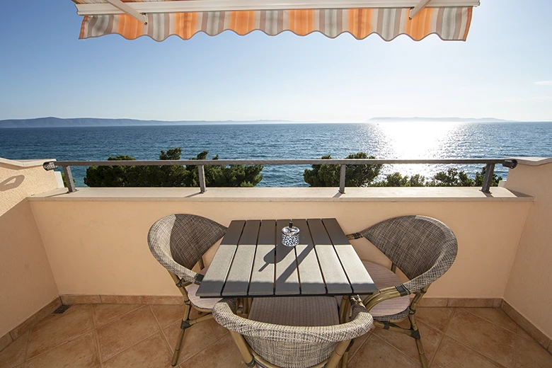 balcony with sea view - apartments Kamena, Tučepi