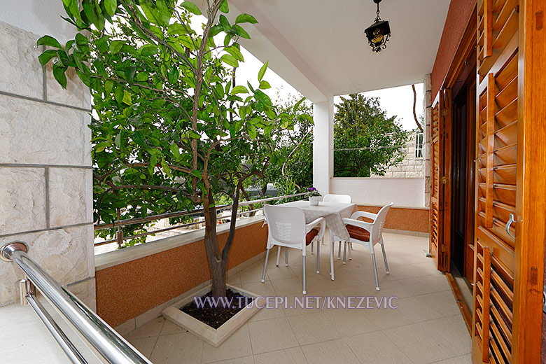 apartments Villa 750, Tuepi - terrace