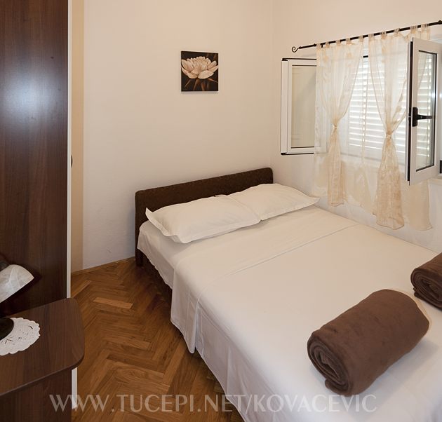 Apartments Kovačević, Tučepi - bedroom