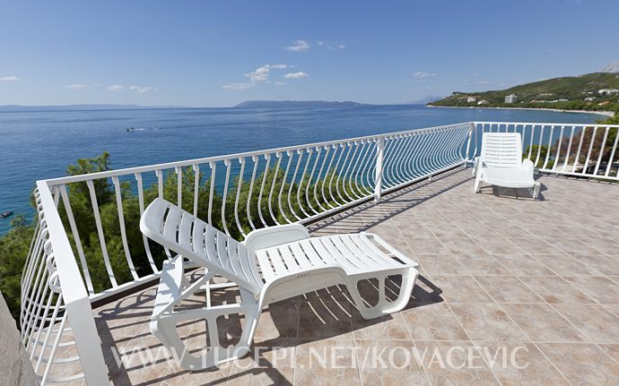 Apartments Kovačević, Tučepi - terrace with sea view