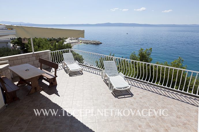 Apartments Kovačević, Tučepi - terrace with sea view