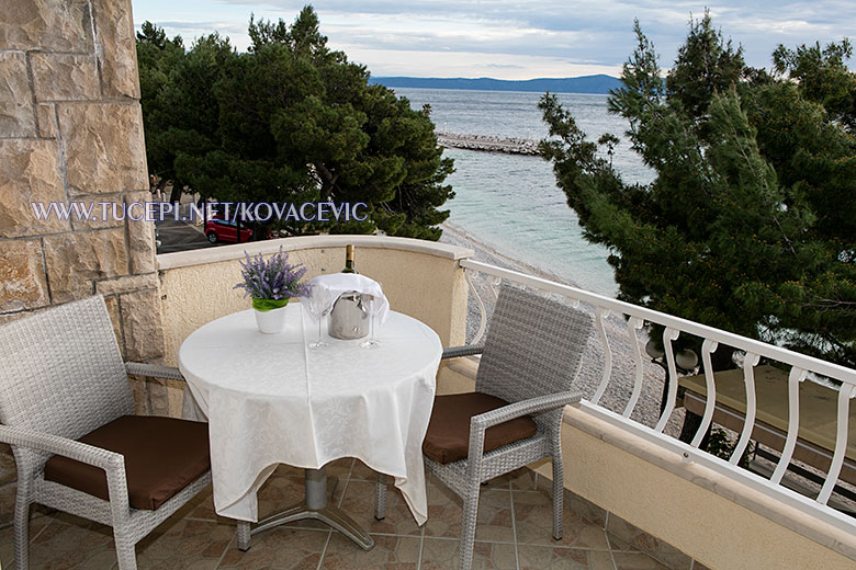 Apartments Kovačević, Tučepi - balcony with sea view