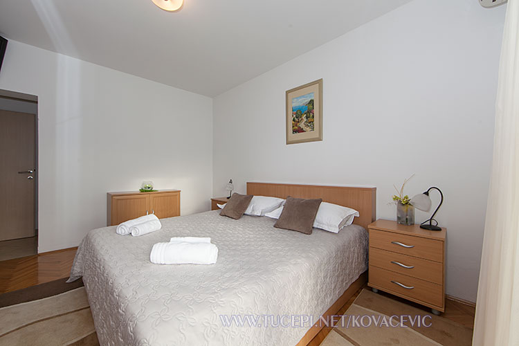 Apartments Kovačević, Tučepi - bedroom