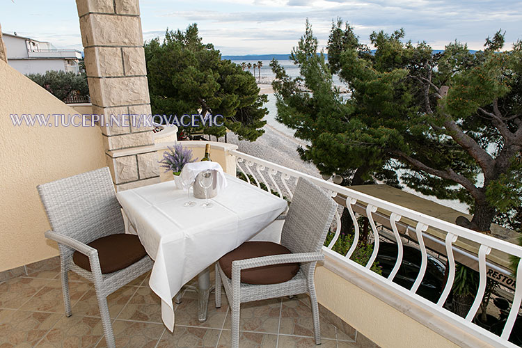 Apartments Kovačević, Tučepi - balcony with sea view