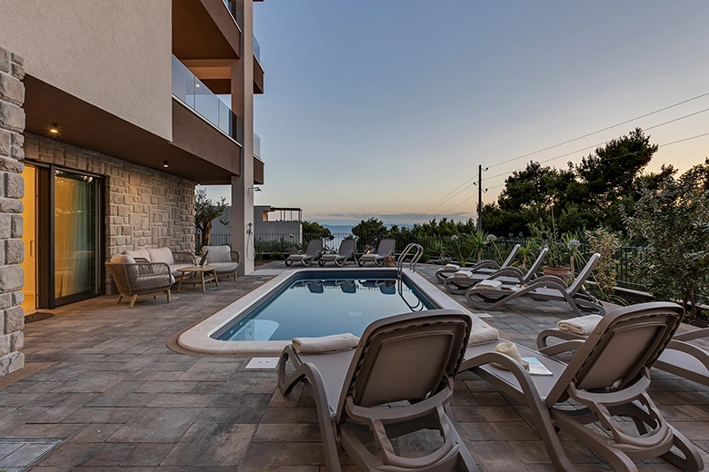 Villa Laluna Apartments, Tučepi - large swimming pool