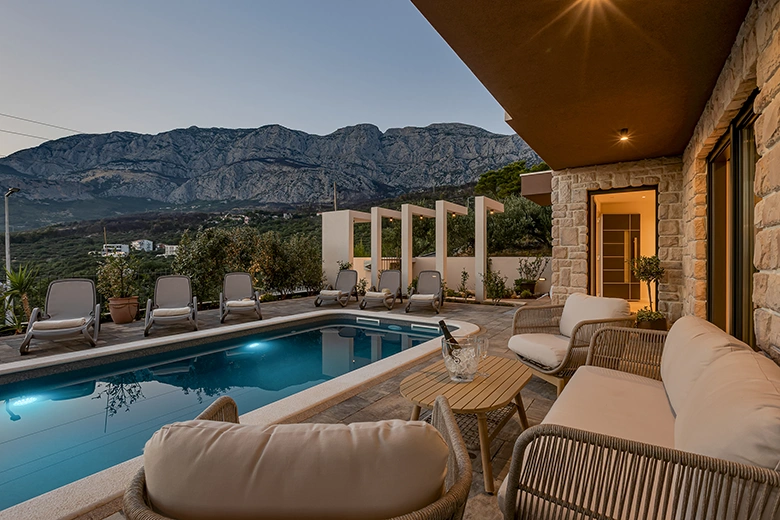 Villa Laluna Apartments, Tučepi - large swimming pool