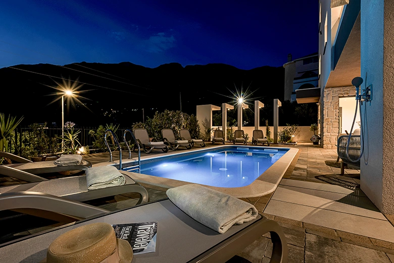 Villa Laluna Apartments, Tučepi - large swimming pool